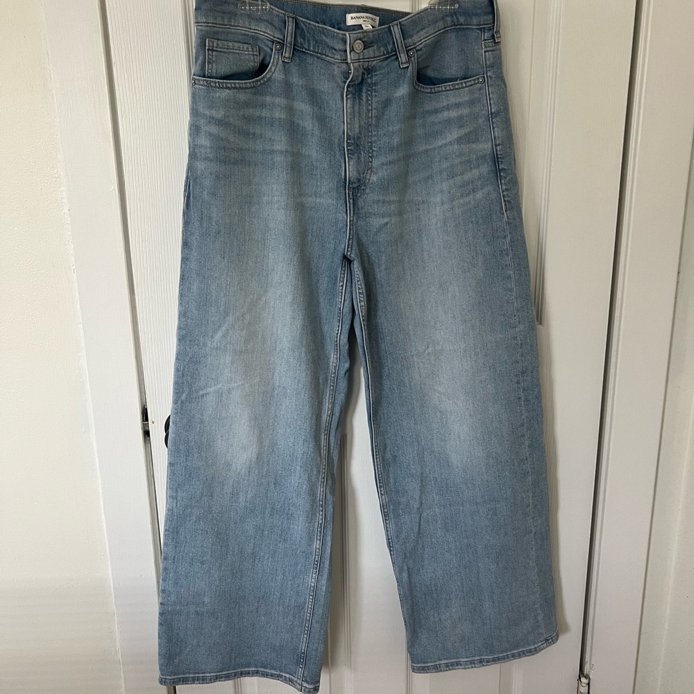 Banana Republic Wide Leg Jeans size 32/12 nwot